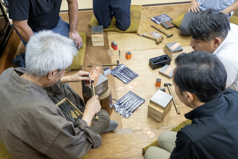 工房見学の様子 / Workshop tour