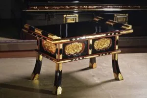 原田光明堂が手がけた寺院仏具(須弥壇)